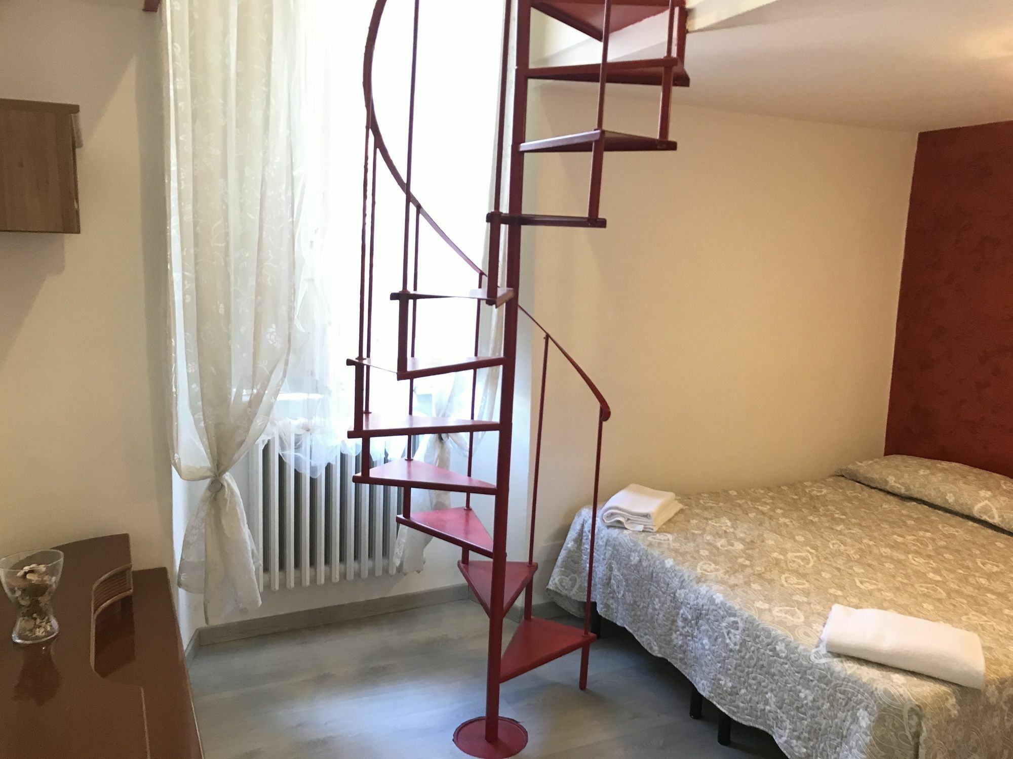Guesthouse Paradisio Rzym Zewnętrze zdjęcie